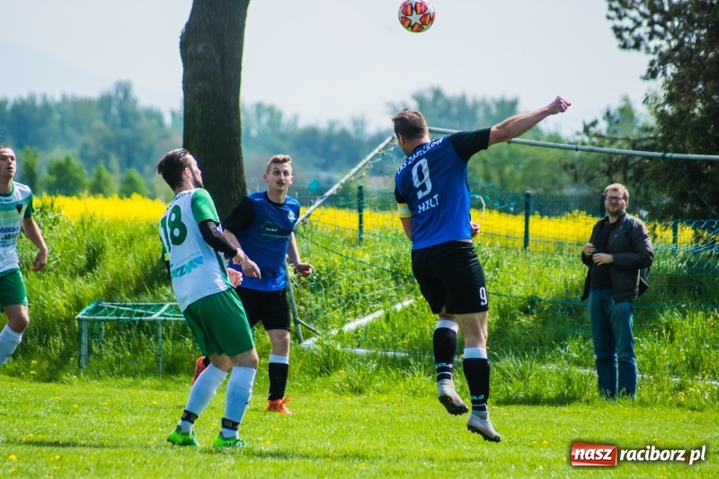 Zdjęcie w galerii na portalu naszraciborz.pl: B klasa. W Zabełkowie strzelali tylko w pierwszej połowie [FOTO] wiadomości z regionu