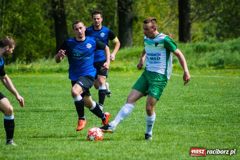 Zdjęcie w galerii na portalu naszraciborz.pl: B klasa. W Zabełkowie strzelali tylko w pierwszej połowie [FOTO] wiadomości z regionu