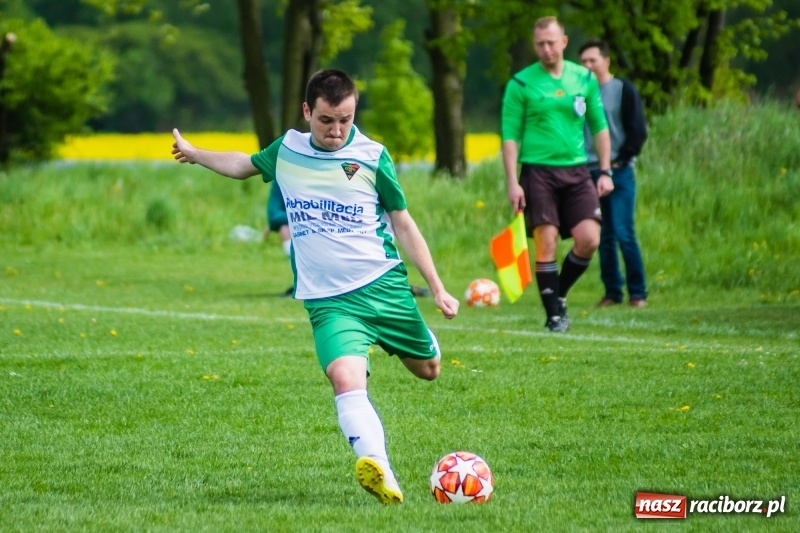 Zdjęcie w galerii na portalu naszraciborz.pl: B klasa. W Zabełkowie strzelali tylko w pierwszej połowie [FOTO] wiadomości z regionu