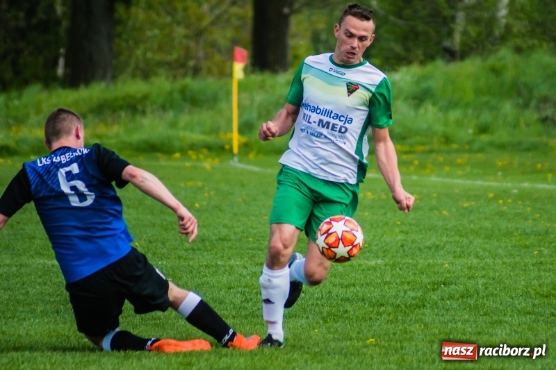 Zdjęcie w galerii na portalu naszraciborz.pl: B klasa. W Zabełkowie strzelali tylko w pierwszej połowie [FOTO] wiadomości z regionu