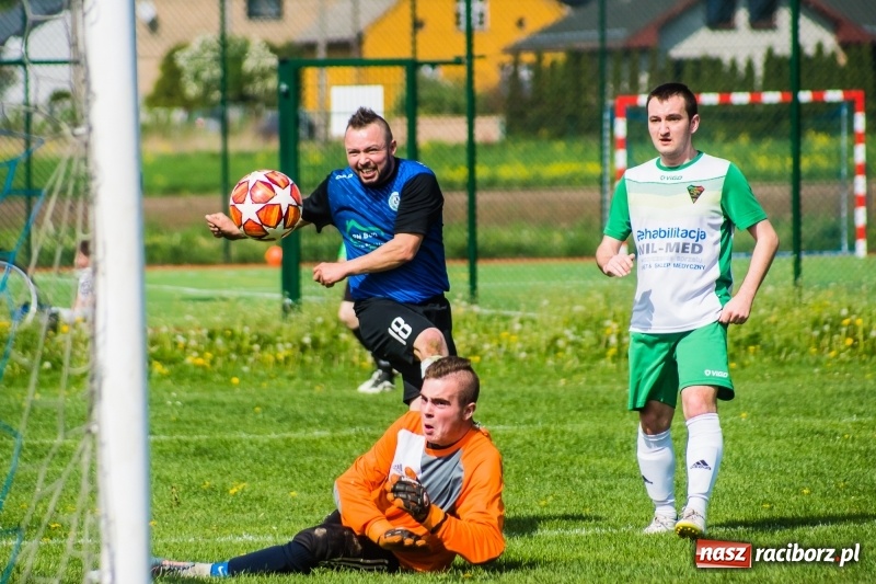 Zdjęcie w galerii na portalu naszraciborz.pl: B klasa. W Zabełkowie strzelali tylko w pierwszej połowie [FOTO] wiadomości z regionu