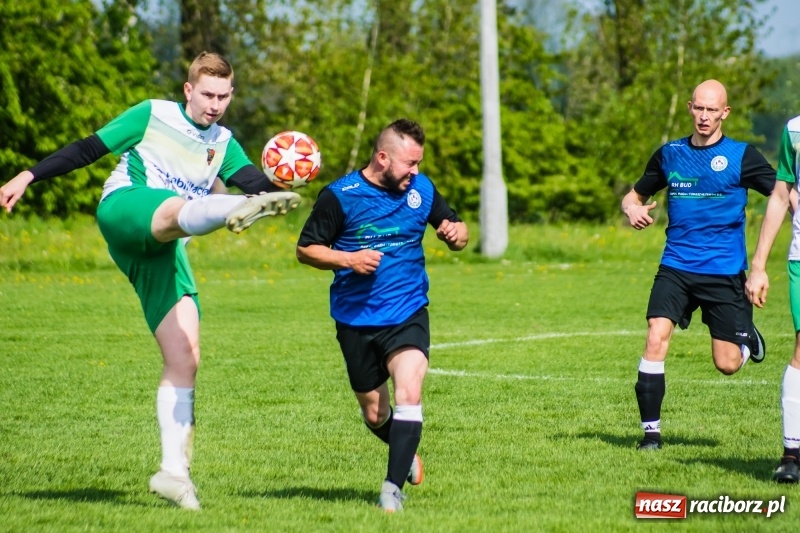 Zdjęcie w galerii na portalu naszraciborz.pl: B klasa. W Zabełkowie strzelali tylko w pierwszej połowie [FOTO] wiadomości z regionu