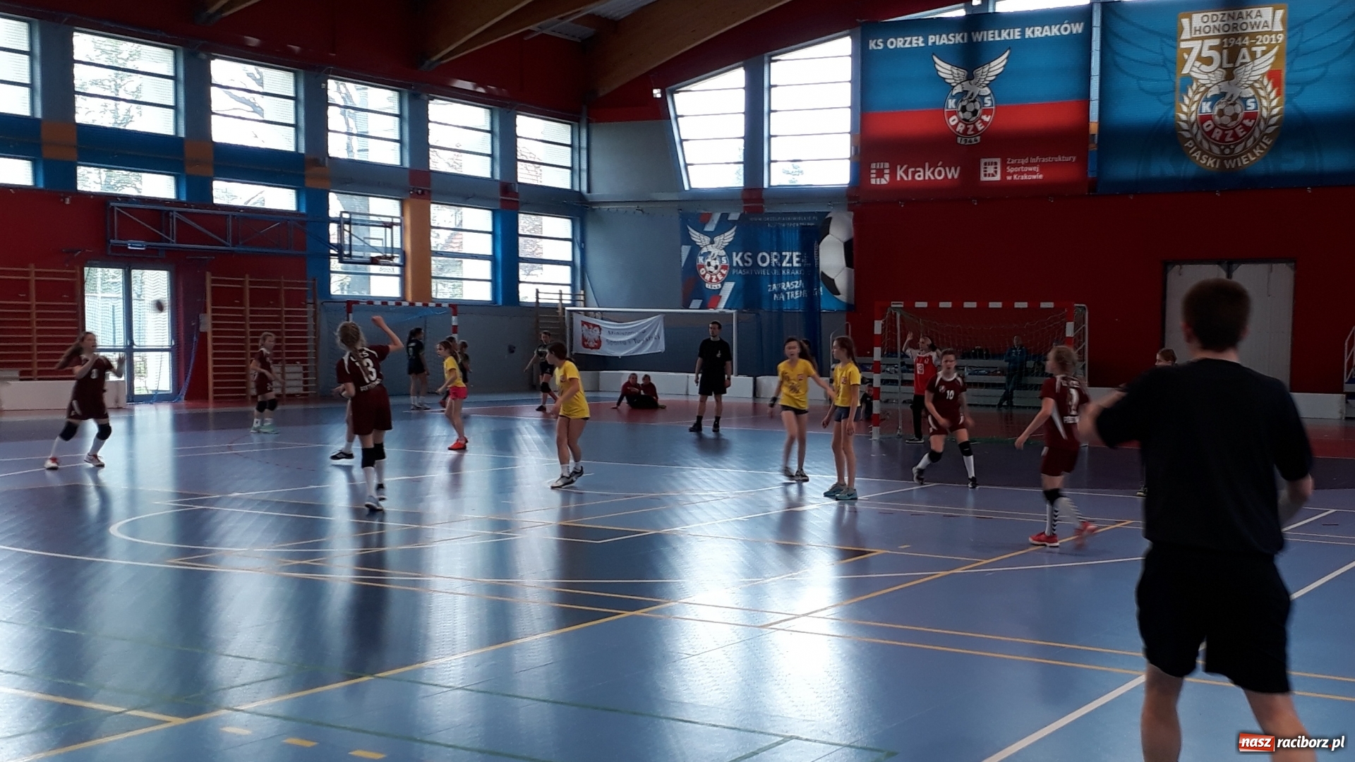 Zdjęcie w galerii na portalu naszraciborz.pl: Dwie drużyny UKS Start Pietrowice Wielkie na XXXIX Lajkonik Cup wiadomości z regionu