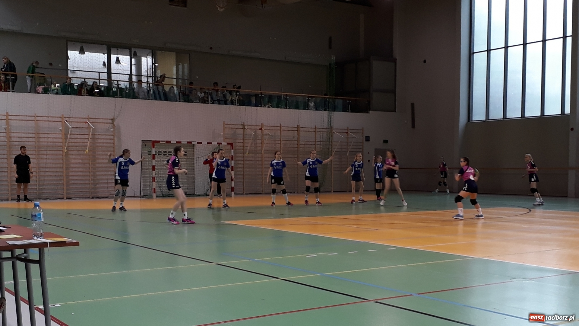 Zdjęcie w galerii na portalu naszraciborz.pl: Dwie drużyny UKS Start Pietrowice Wielkie na XXXIX Lajkonik Cup wiadomości z regionu