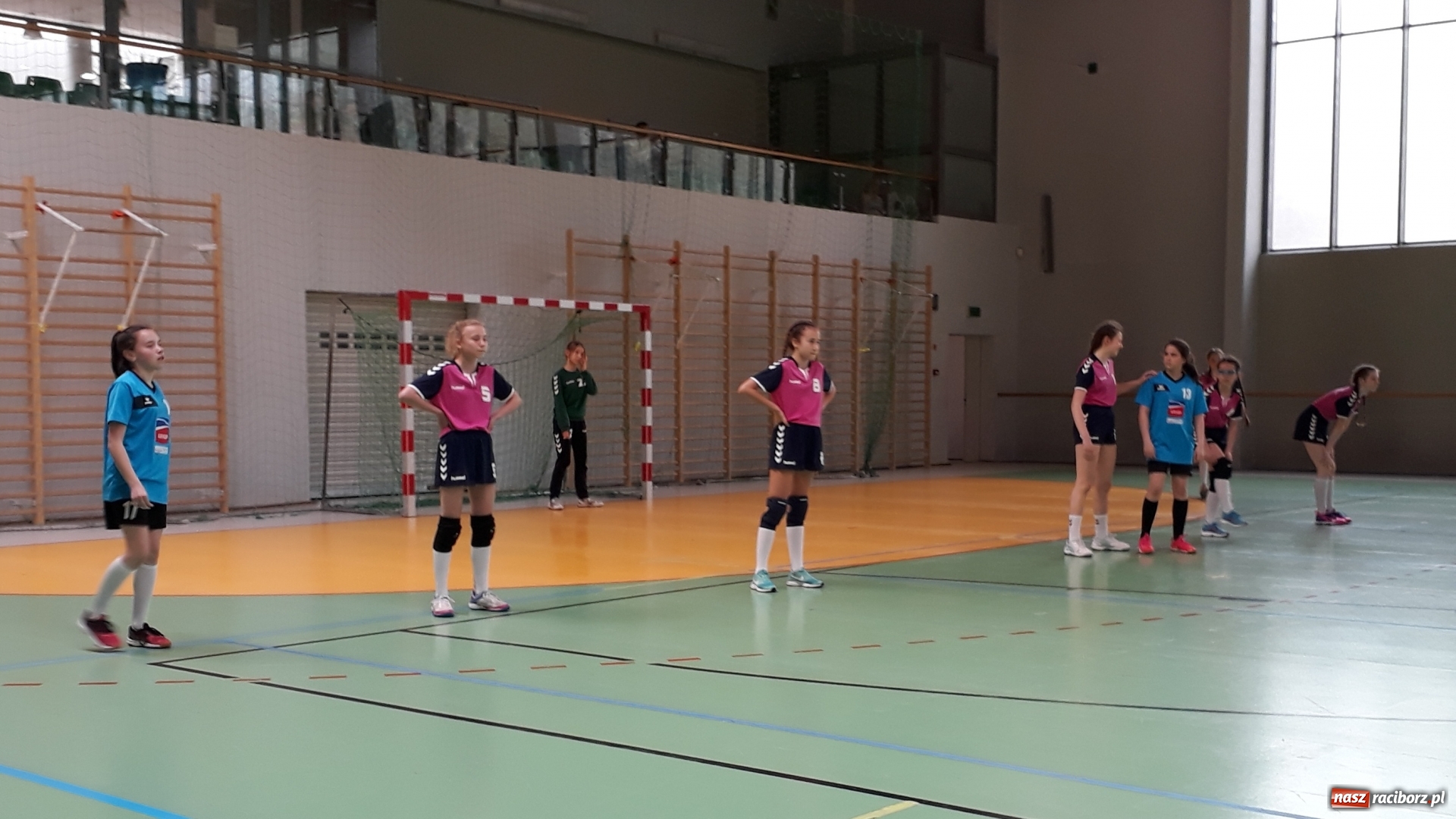 Zdjęcie w galerii na portalu naszraciborz.pl: Dwie drużyny UKS Start Pietrowice Wielkie na XXXIX Lajkonik Cup wiadomości z regionu