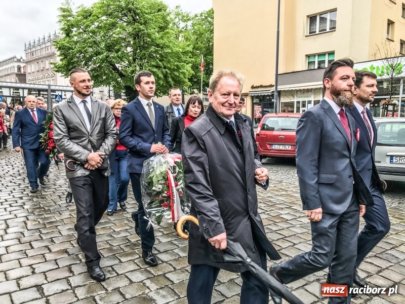 Zdjęcie w galerii na portalu naszraciborz.pl: Uroczystości 3-Majowe w Raciborzu. Setna rocznica I powstania śląskiego [WIDEO] wiadomości z regionu