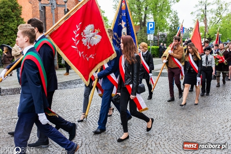 Zdjęcie w galerii na portalu naszraciborz.pl: Uroczystości 3-Majowe w Raciborzu. Setna rocznica I powstania śląskiego [WIDEO] wiadomości z regionu