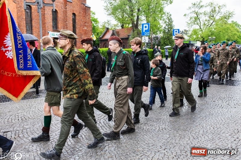 Zdjęcie w galerii na portalu naszraciborz.pl: Uroczystości 3-Majowe w Raciborzu. Setna rocznica I powstania śląskiego [WIDEO] wiadomości z regionu
