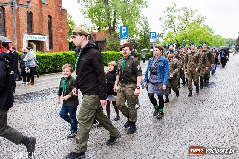 Zdjęcie w galerii na portalu naszraciborz.pl: Uroczystości 3-Majowe w Raciborzu. Setna rocznica I powstania śląskiego [WIDEO] wiadomości z regionu