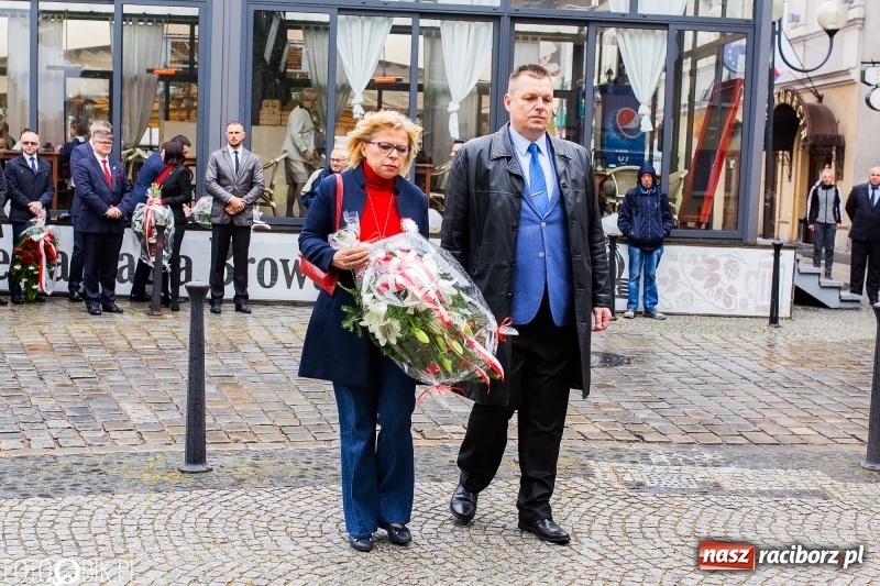 Zdjęcie w galerii na portalu naszraciborz.pl: Uroczystości 3-Majowe w Raciborzu. Setna rocznica I powstania śląskiego [WIDEO] wiadomości z regionu