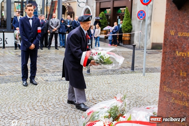 Zdjęcie w galerii na portalu naszraciborz.pl: Uroczystości 3-Majowe w Raciborzu. Setna rocznica I powstania śląskiego [WIDEO] wiadomości z regionu