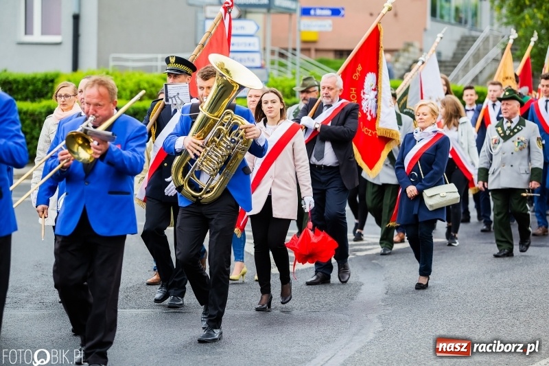Zdjęcie w galerii na portalu naszraciborz.pl: Uroczystości 3-Majowe w Raciborzu. Setna rocznica I powstania śląskiego [WIDEO] wiadomości z regionu