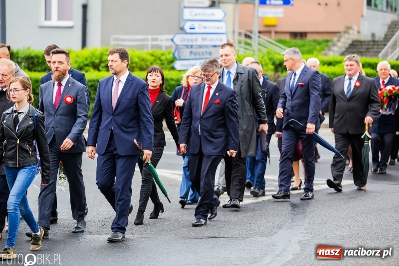 Zdjęcie w galerii na portalu naszraciborz.pl: Uroczystości 3-Majowe w Raciborzu. Setna rocznica I powstania śląskiego [WIDEO] wiadomości z regionu
