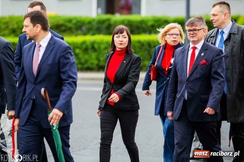 Zdjęcie w galerii na portalu naszraciborz.pl: Uroczystości 3-Majowe w Raciborzu. Setna rocznica I powstania śląskiego [WIDEO] wiadomości z regionu