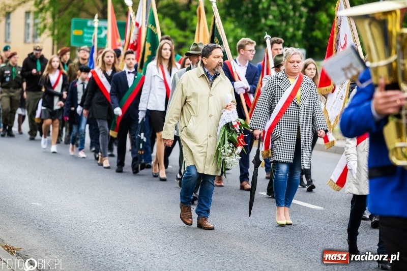 Zdjęcie w galerii na portalu naszraciborz.pl: Uroczystości 3-Majowe w Raciborzu. Setna rocznica I powstania śląskiego [WIDEO] wiadomości z regionu