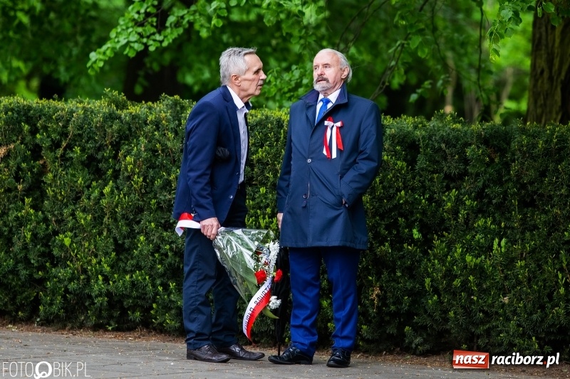 Zdjęcie w galerii na portalu naszraciborz.pl: Uroczystości 3-Majowe w Raciborzu. Setna rocznica I powstania śląskiego [WIDEO] wiadomości z regionu