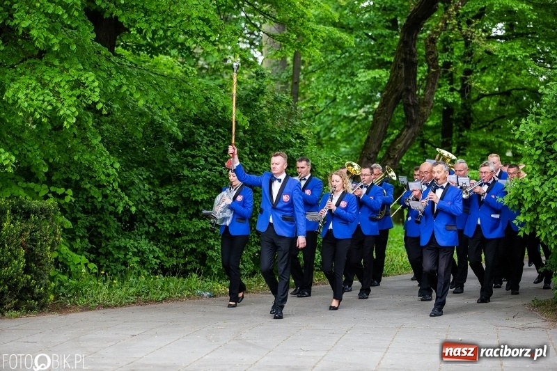 Zdjęcie w galerii na portalu naszraciborz.pl: Uroczystości 3-Majowe w Raciborzu. Setna rocznica I powstania śląskiego [WIDEO] wiadomości z regionu