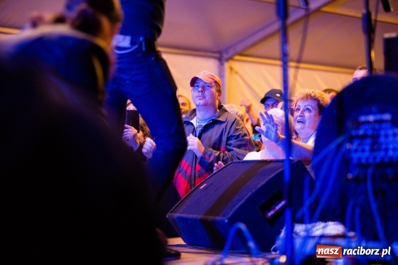 Zdjęcie w galerii na portalu naszraciborz.pl: Toby na finał trzeciego dnia majówki w Nędzy wiadomości z regionu