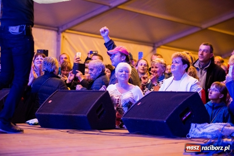Zdjęcie w galerii na portalu naszraciborz.pl: Toby na finał trzeciego dnia majówki w Nędzy wiadomości z regionu