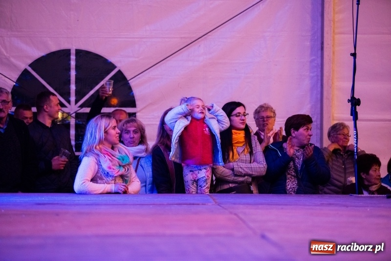 Zdjęcie w galerii na portalu naszraciborz.pl: Toby na finał trzeciego dnia majówki w Nędzy wiadomości z regionu