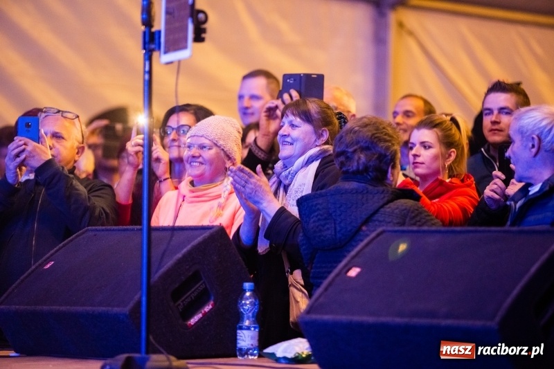 Zdjęcie w galerii na portalu naszraciborz.pl: Toby na finał trzeciego dnia majówki w Nędzy wiadomości z regionu