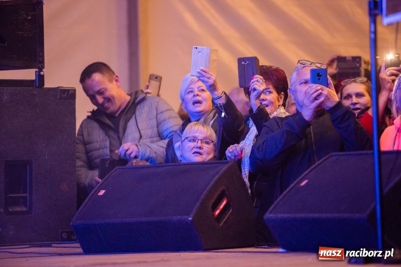 Zdjęcie w galerii na portalu naszraciborz.pl: Toby na finał trzeciego dnia majówki w Nędzy wiadomości z regionu