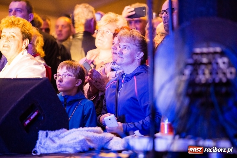 Zdjęcie w galerii na portalu naszraciborz.pl: Toby na finał trzeciego dnia majówki w Nędzy wiadomości z regionu