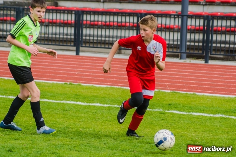 Zdjęcie w galerii na portalu naszraciborz.pl: Młodzi Unici wiele robili, lecz palowickiego Orła nie dogonili [FOTO] wiadomości z regionu