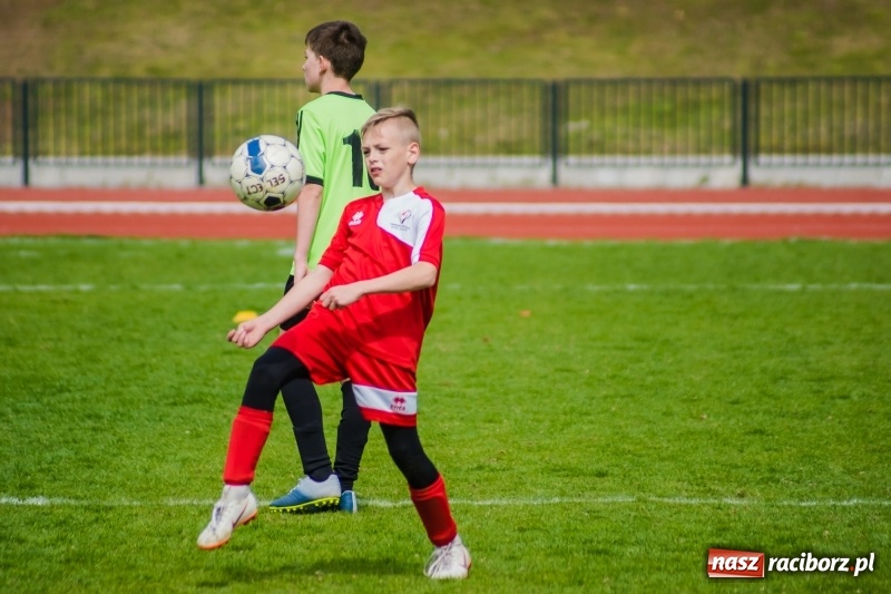 Zdjęcie w galerii na portalu naszraciborz.pl: Młodzi Unici wiele robili, lecz palowickiego Orła nie dogonili [FOTO] wiadomości z regionu