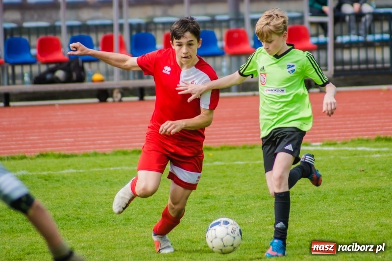Zdjęcie w galerii na portalu naszraciborz.pl: Młodzi Unici wiele robili, lecz palowickiego Orła nie dogonili [FOTO] wiadomości z regionu