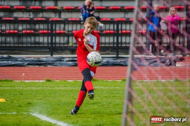 Zdjęcie w galerii na portalu naszraciborz.pl: Młodzi Unici wiele robili, lecz palowickiego Orła nie dogonili [FOTO] wiadomości z regionu