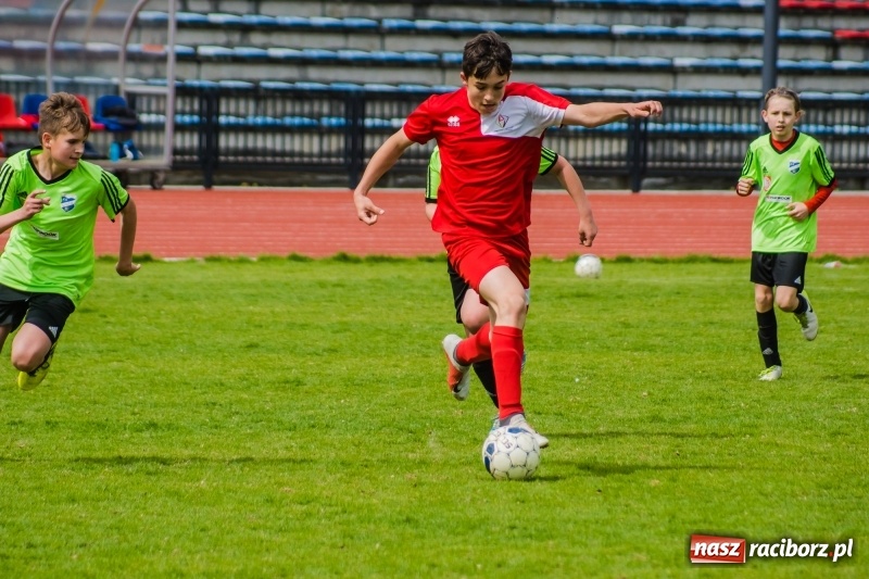 Zdjęcie w galerii na portalu naszraciborz.pl: Młodzi Unici wiele robili, lecz palowickiego Orła nie dogonili [FOTO] wiadomości z regionu