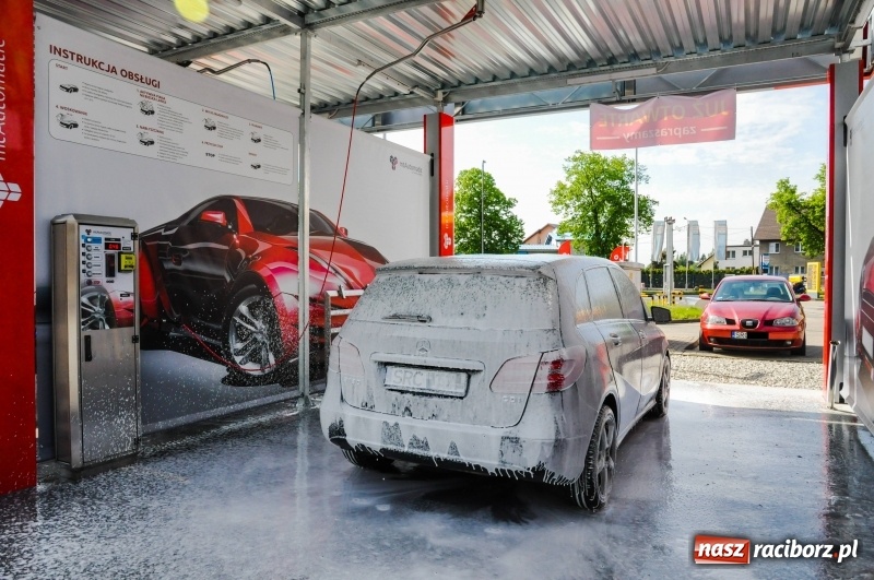 Zdjęcie w galerii na portalu naszraciborz.pl: Włoska delikatna pianka i polska technologia, czyli nowy biznes Antoniego Cadau  wiadomości z regionu