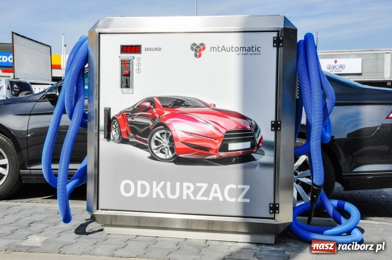 Zdjęcie w galerii na portalu naszraciborz.pl: Włoska delikatna pianka i polska technologia, czyli nowy biznes Antoniego Cadau  wiadomości z regionu