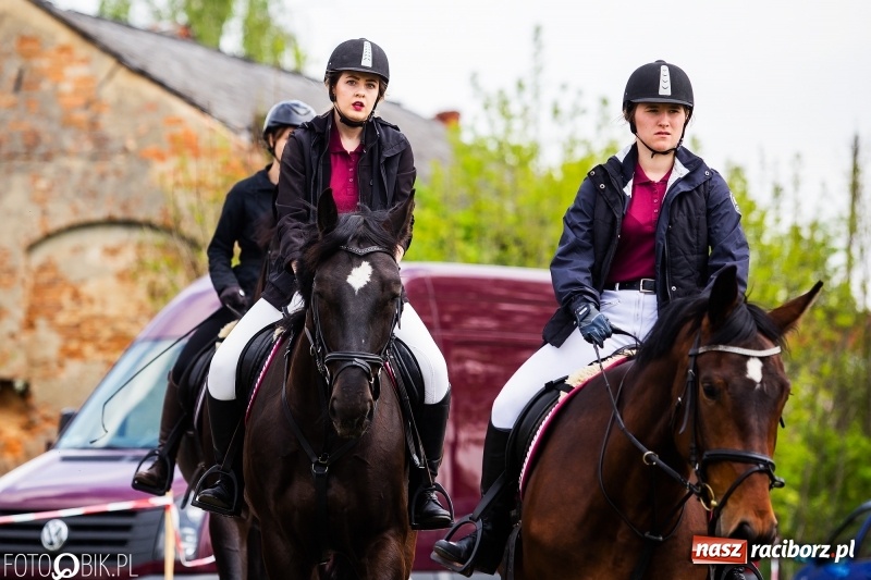 Zdjęcie w galerii na portalu naszraciborz.pl: Wiosenny korowód konny w gminie Pietrowice Wielkie [FOTO i WIDEO] wiadomości z regionu