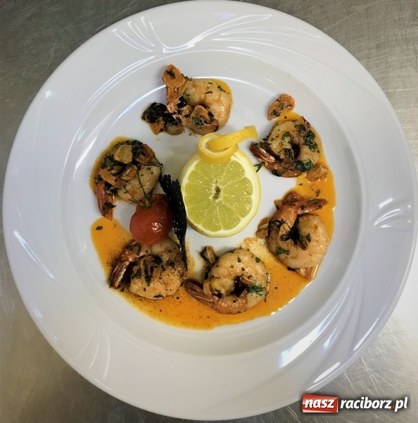 Zdjęcie w galerii na portalu naszraciborz.pl: Szef Braxtonu proponuje tym razem krewetki  wiadomości z regionu