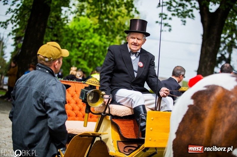 Zdjęcie w galerii na portalu naszraciborz.pl: Konna procesja ku czci św. Floriana w Pogrzebieniu  wiadomości z regionu