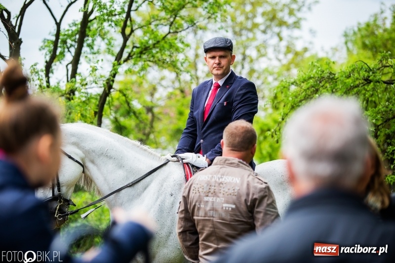 Zdjęcie w galerii na portalu naszraciborz.pl: Konna procesja ku czci św. Floriana w Pogrzebieniu  wiadomości z regionu