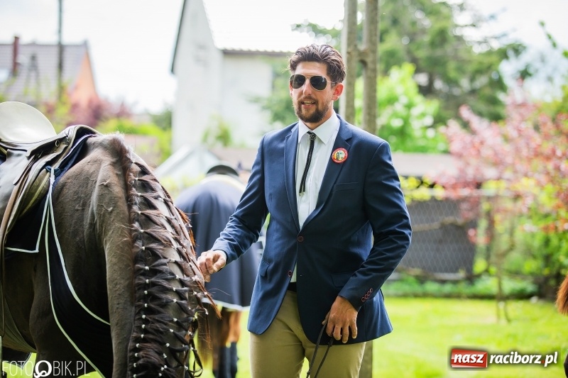 Zdjęcie w galerii na portalu naszraciborz.pl: Konna procesja ku czci św. Floriana w Pogrzebieniu  wiadomości z regionu