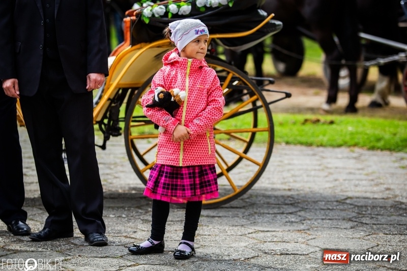 Zdjęcie w galerii na portalu naszraciborz.pl: Konna procesja ku czci św. Floriana w Pogrzebieniu  wiadomości z regionu