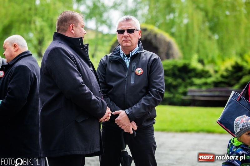 Zdjęcie w galerii na portalu naszraciborz.pl: Konna procesja ku czci św. Floriana w Pogrzebieniu  wiadomości z regionu