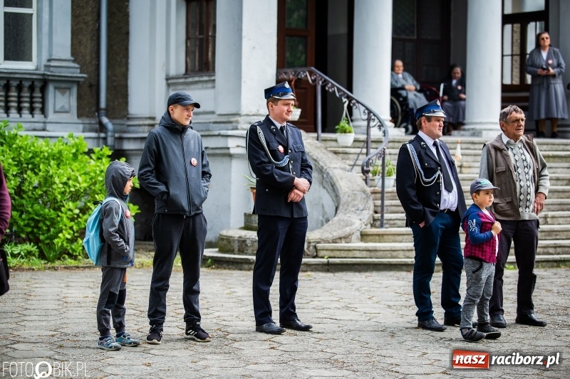 Zdjęcie w galerii na portalu naszraciborz.pl: Konna procesja ku czci św. Floriana w Pogrzebieniu  wiadomości z regionu