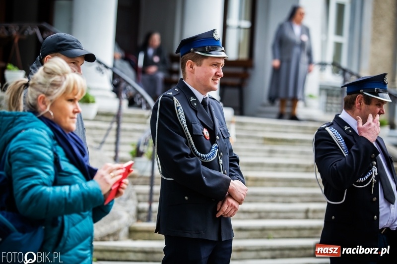 Zdjęcie w galerii na portalu naszraciborz.pl: Konna procesja ku czci św. Floriana w Pogrzebieniu  wiadomości z regionu
