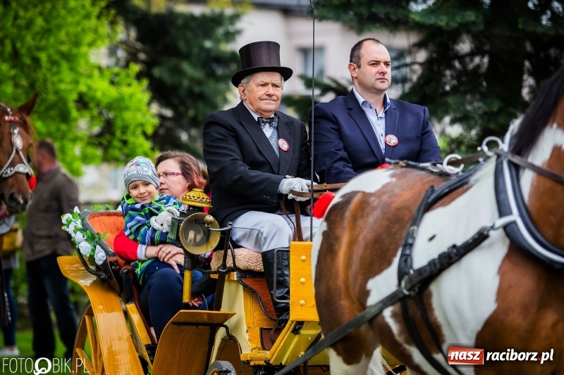 Zdjęcie w galerii na portalu naszraciborz.pl: Konna procesja ku czci św. Floriana w Pogrzebieniu  wiadomości z regionu