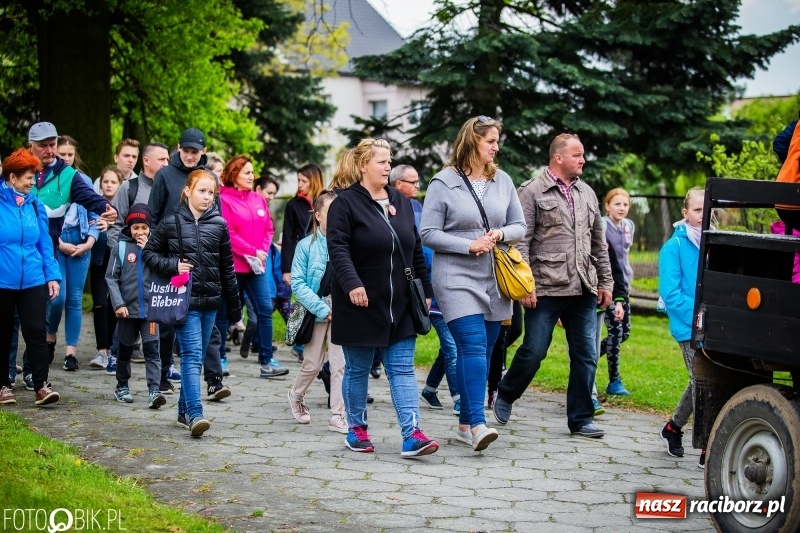 Zdjęcie w galerii na portalu naszraciborz.pl: Konna procesja ku czci św. Floriana w Pogrzebieniu  wiadomości z regionu