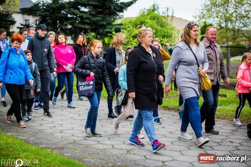 Zdjęcie w galerii na portalu naszraciborz.pl: Konna procesja ku czci św. Floriana w Pogrzebieniu  wiadomości z regionu