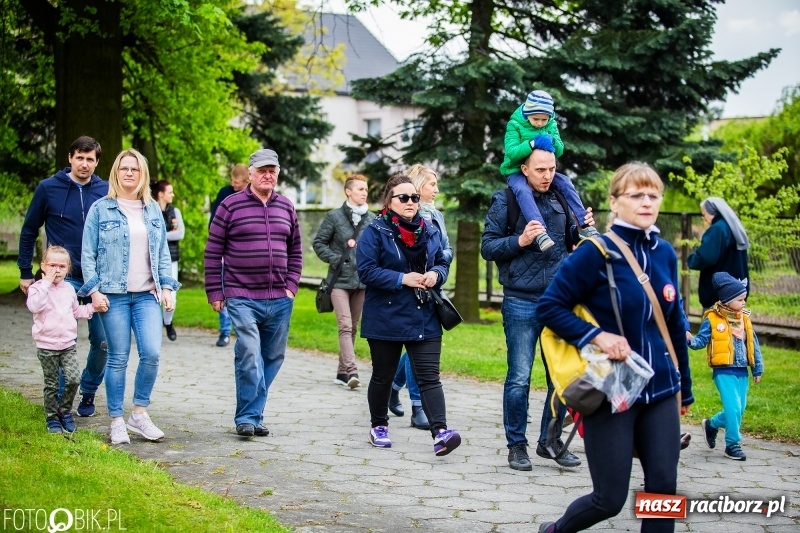 Zdjęcie w galerii na portalu naszraciborz.pl: Konna procesja ku czci św. Floriana w Pogrzebieniu  wiadomości z regionu