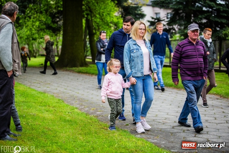 Zdjęcie w galerii na portalu naszraciborz.pl: Konna procesja ku czci św. Floriana w Pogrzebieniu  wiadomości z regionu