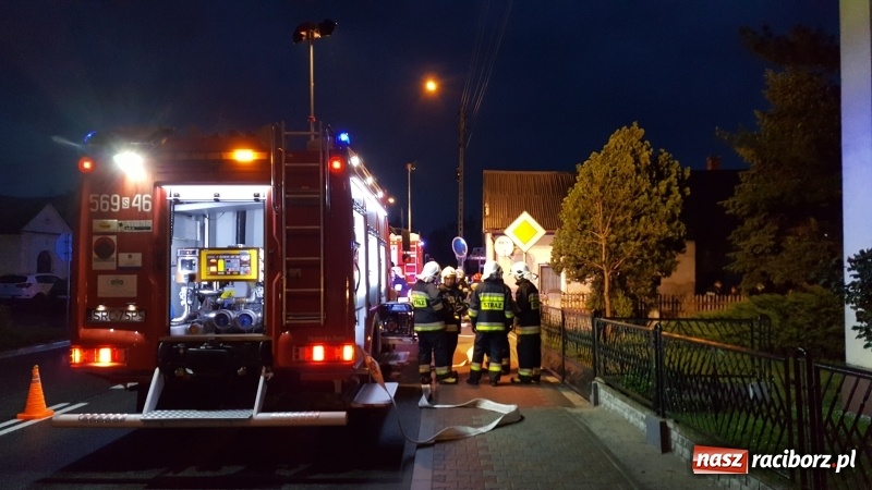 Zdjęcie w galerii na portalu naszraciborz.pl: Pożar budynku przy Raciborskiej w Bieńkowicach [FOTO i WIDEO] wiadomości z regionu