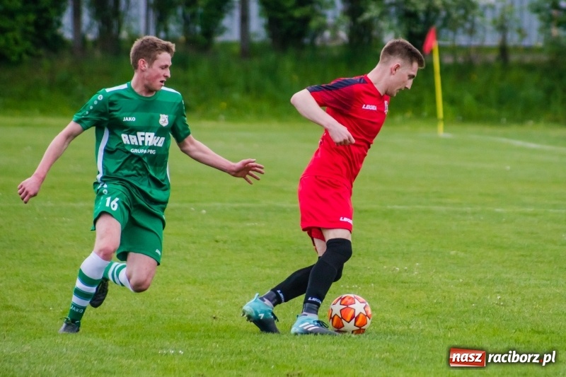 Zdjęcie w galerii na portalu naszraciborz.pl: Klasa okręgowa. Granica poza zasięgiem Rafako [FOTO] wiadomości z regionu